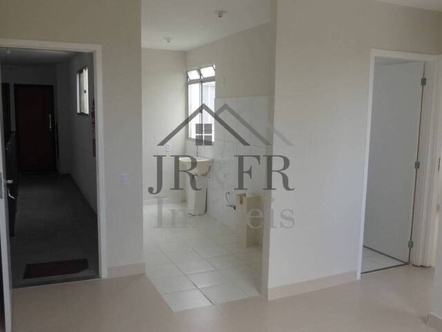 Apartamento para Venda em Camaçari - 4