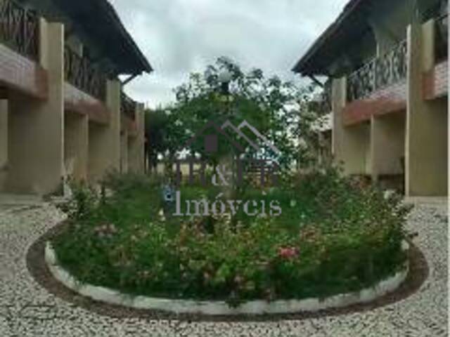 #CAP0208 - Village para Venda em Camaçari - BA - 1