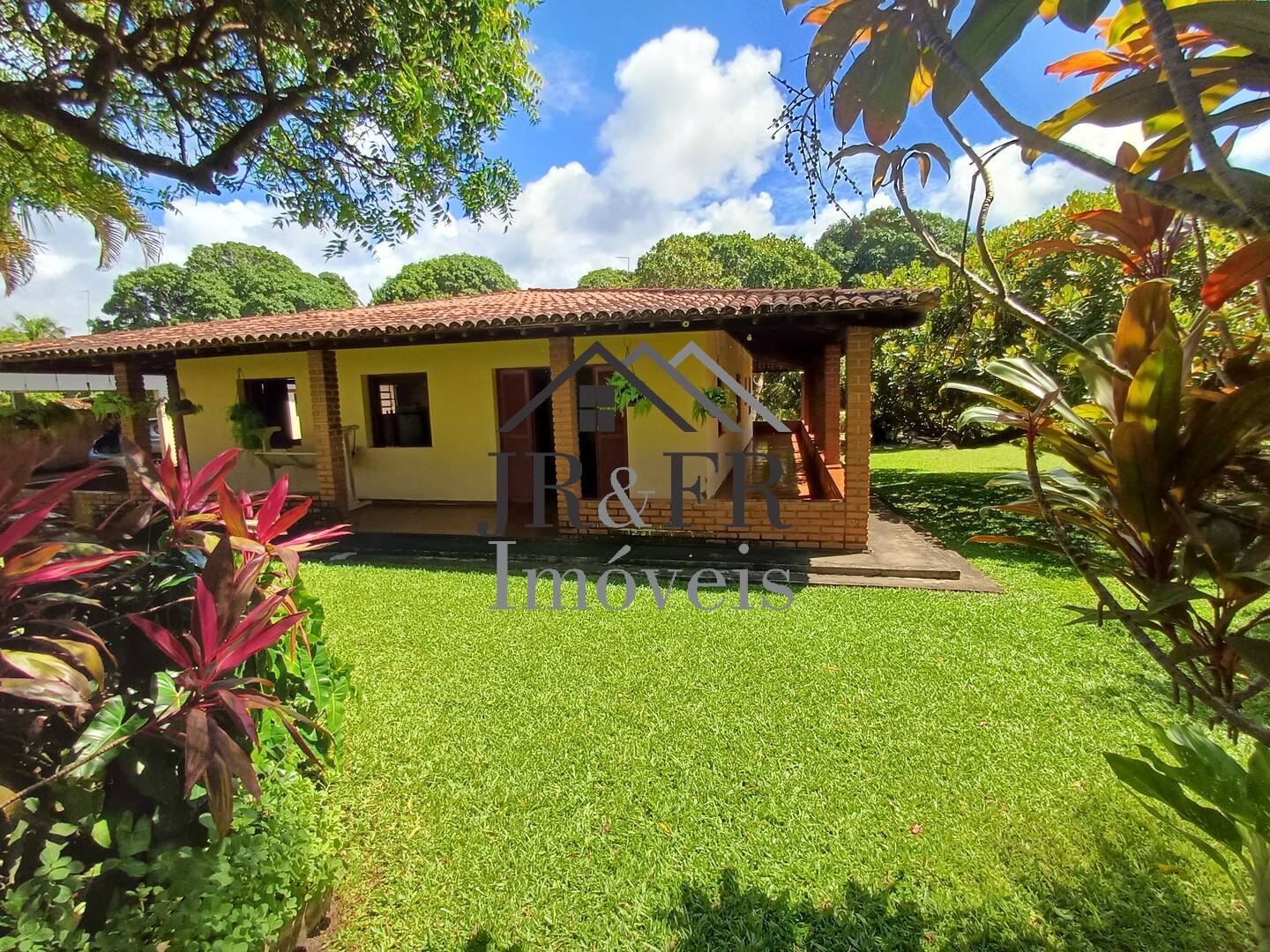 Casa à venda com 5 quartos, 355m² - Foto 3