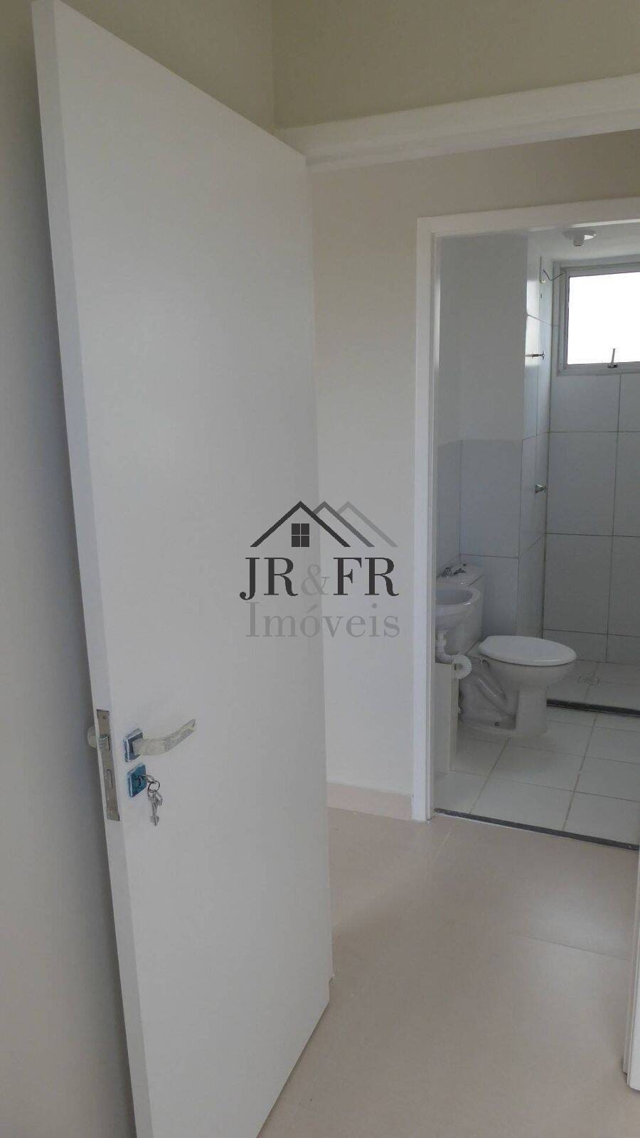 Apartamento à venda com 2 quartos, 40m² - Foto 12