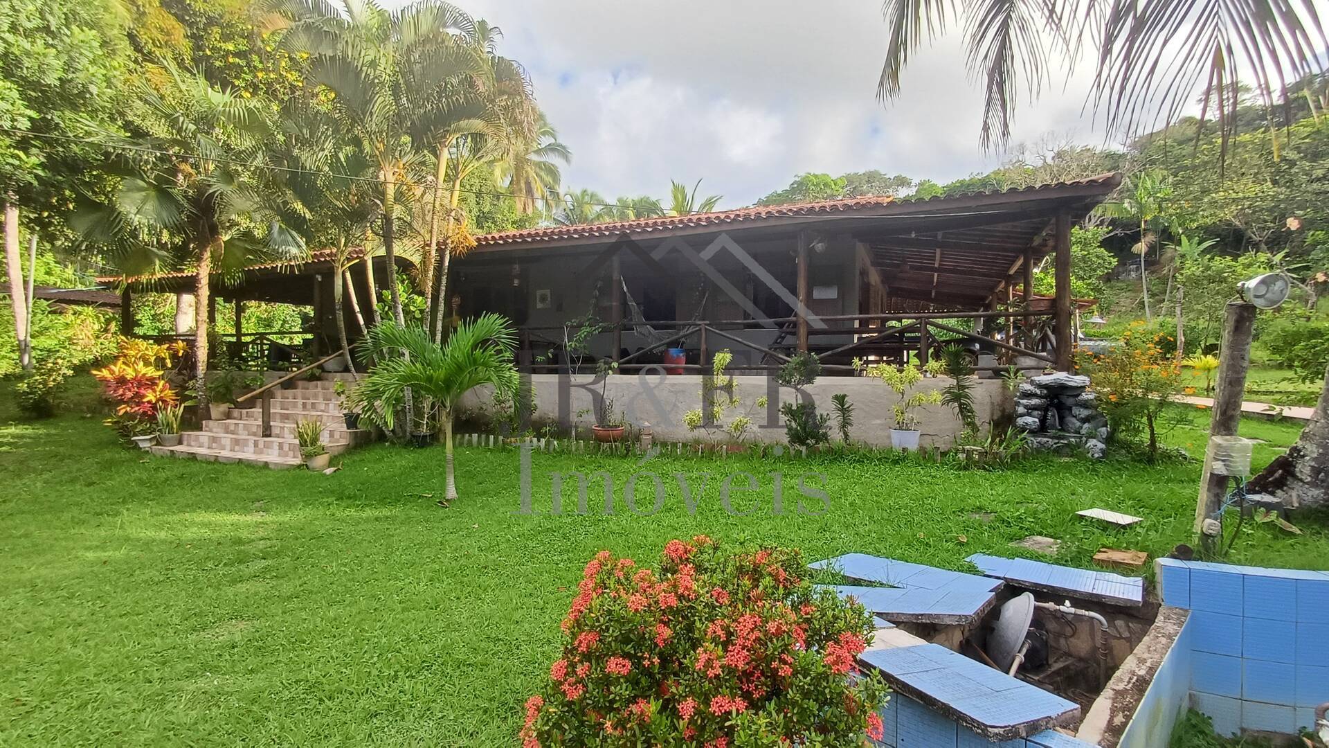 Sítio à venda com 4 quartos, 350m² - Foto 1