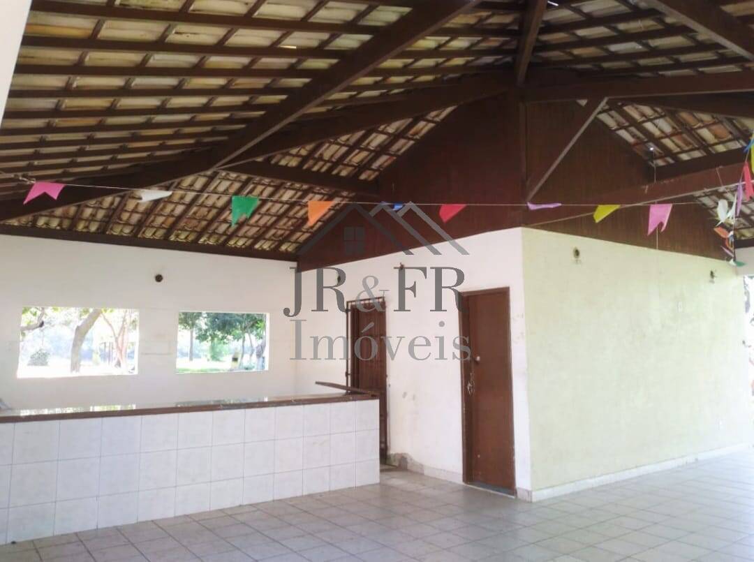 Casa à venda com 5 quartos, 230m² - Foto 33