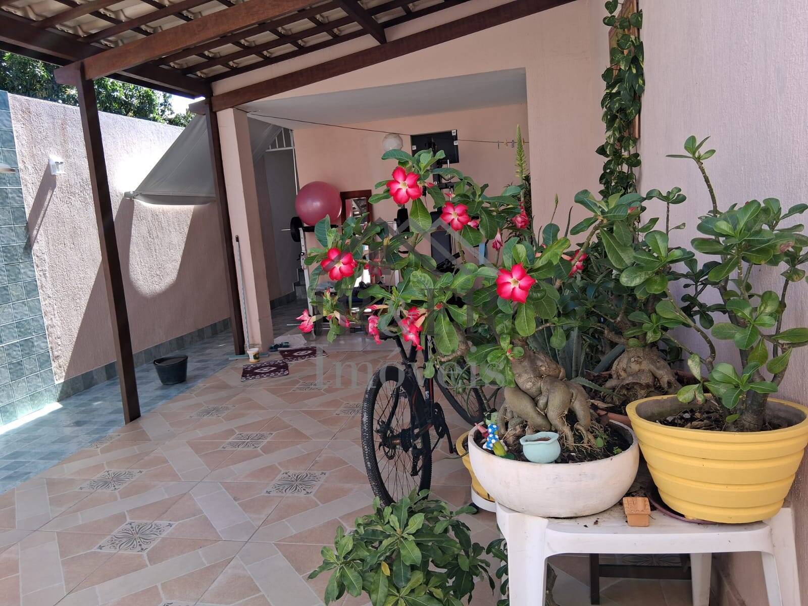 Casa à venda com 5 quartos, 230m² - Foto 9