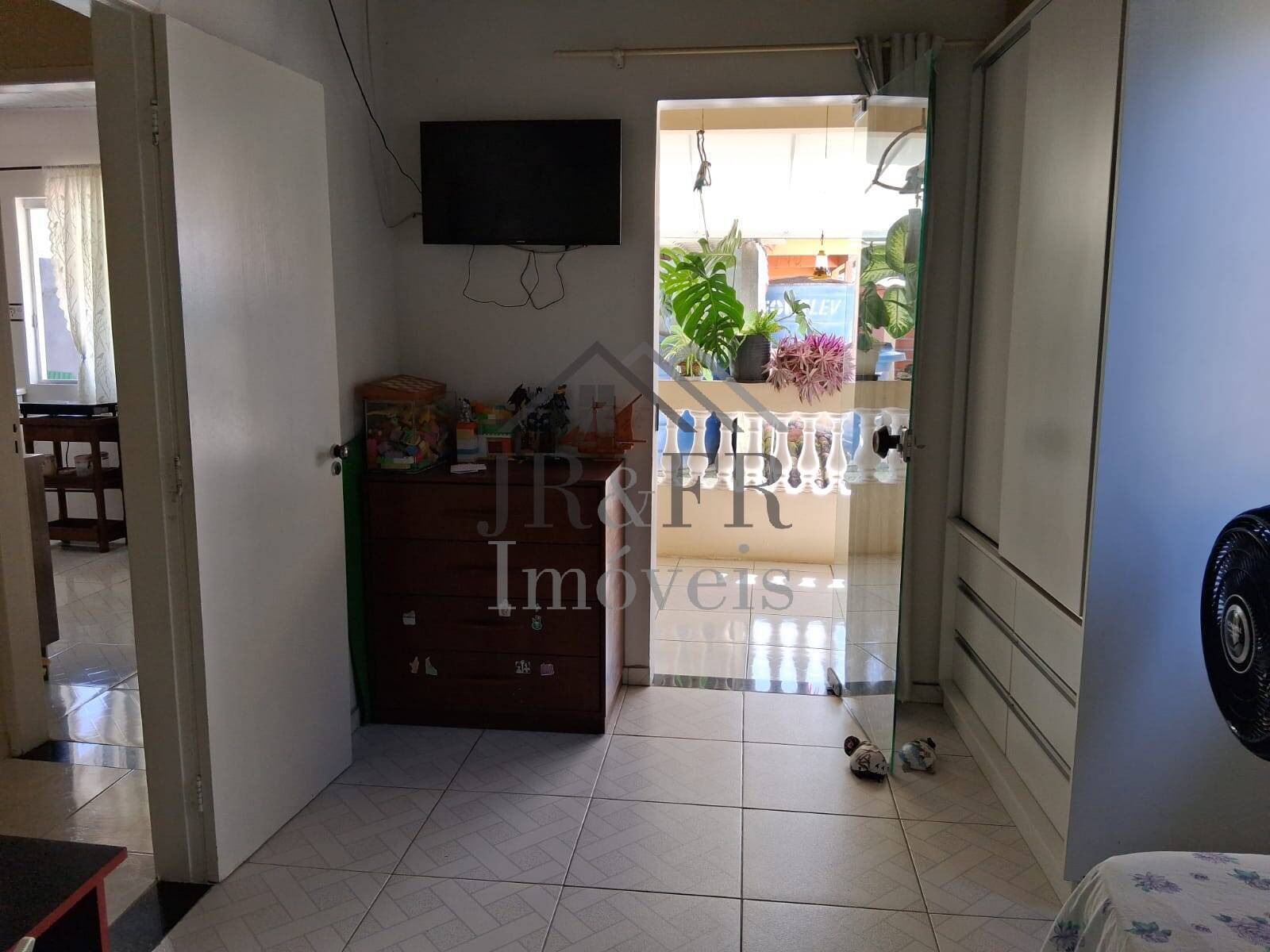 Casa à venda com 5 quartos, 230m² - Foto 19