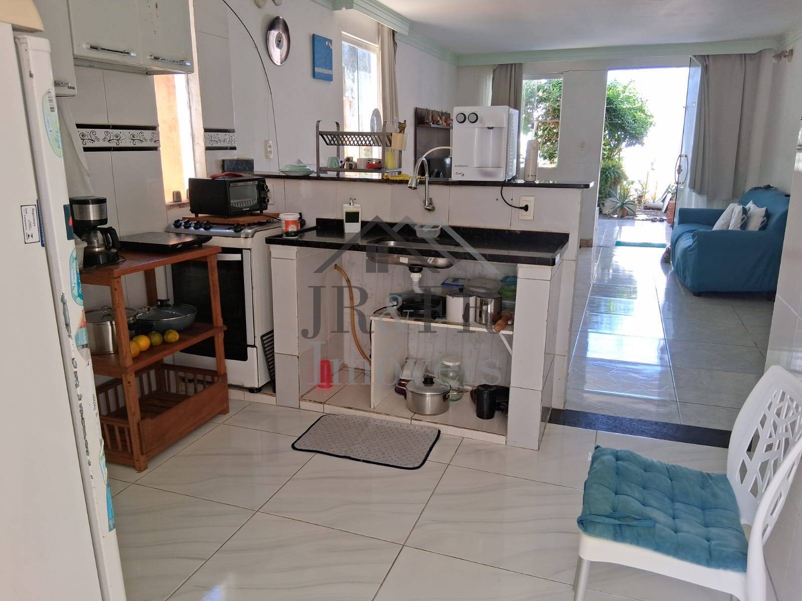 Casa à venda com 5 quartos, 230m² - Foto 8