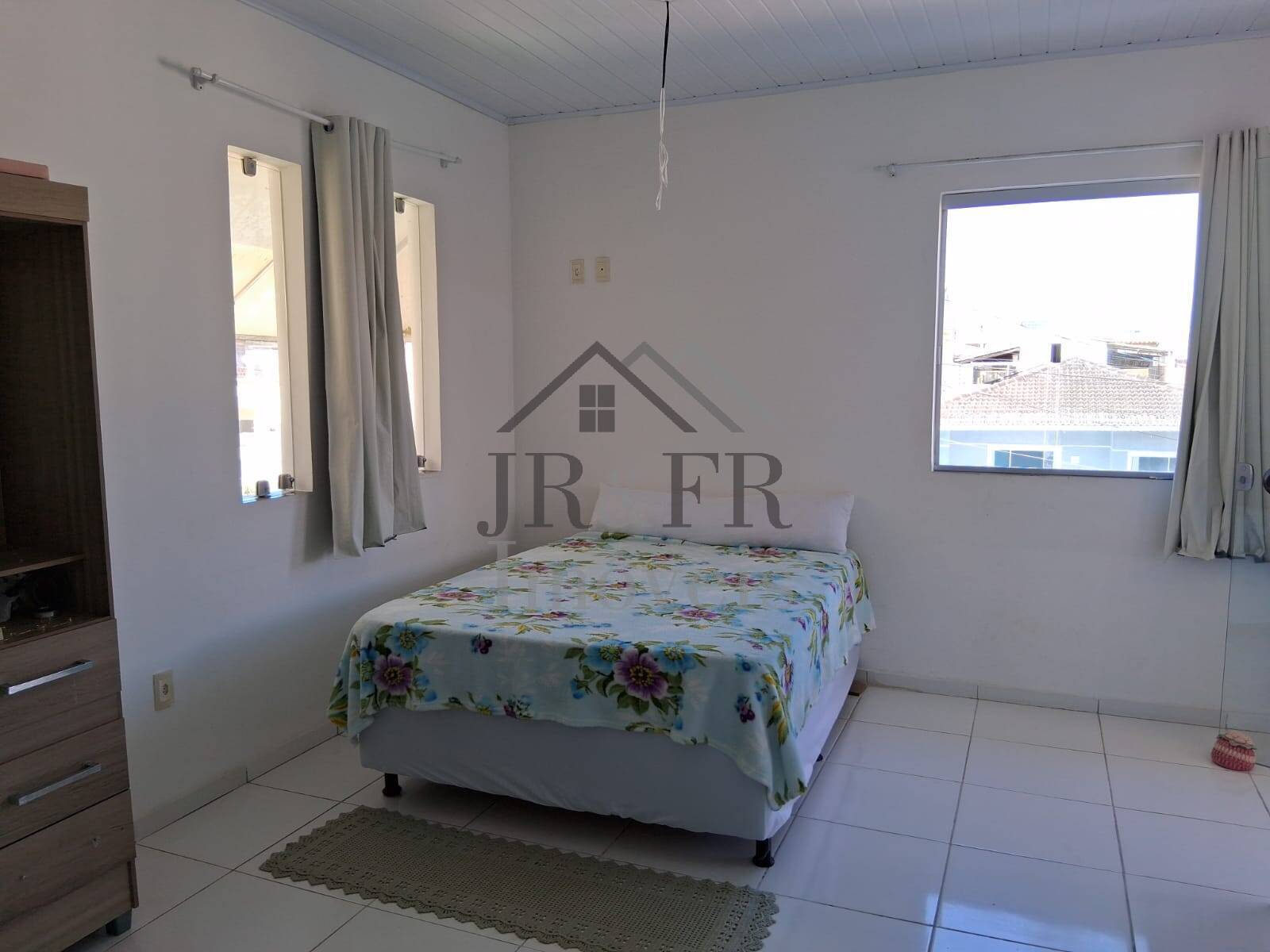 Casa à venda com 5 quartos, 230m² - Foto 30