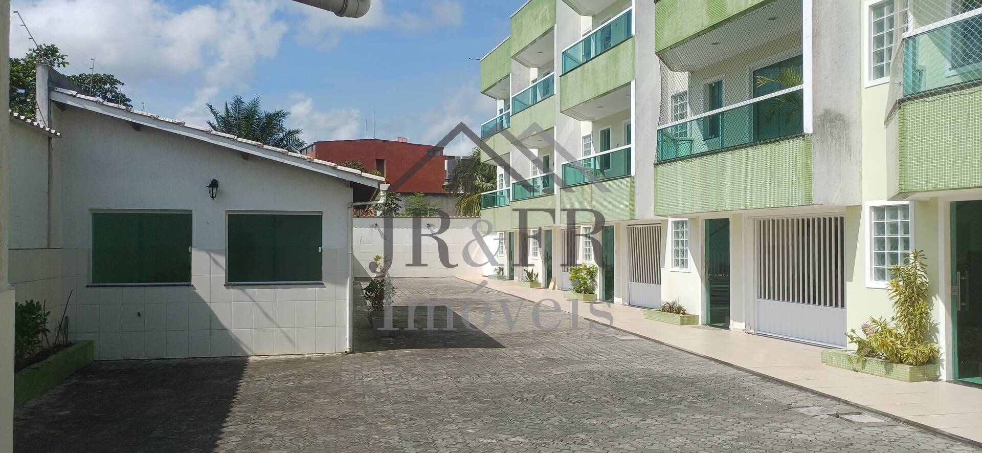 Apartamento à venda e aluguel com 4 quartos, 141m² - Foto 1