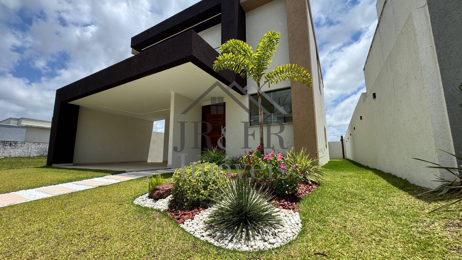 Casa, 4 quartos, 200 m² - Foto 1